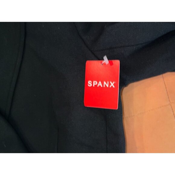 NWT SPANX The Perfect Asymmetrical Blaze Size Medium Women in Black - Picture 8 of 11